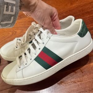 Used Gucci Sneakers Size 35 Womans